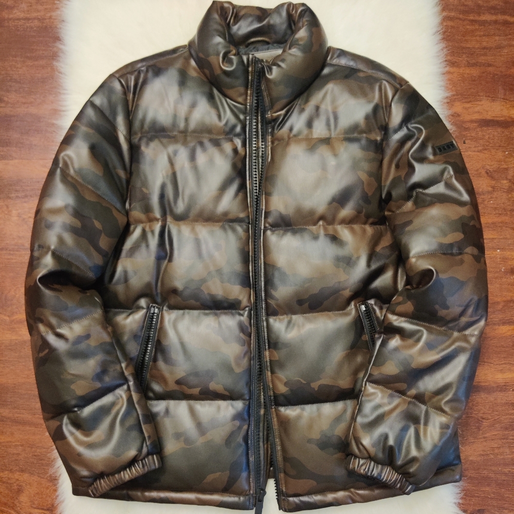 Faux Leather DKNY CAMO Large
